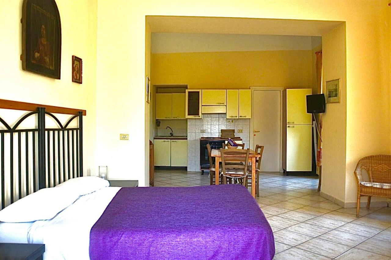 Villino Castellano Apartments Meta Exterior photo